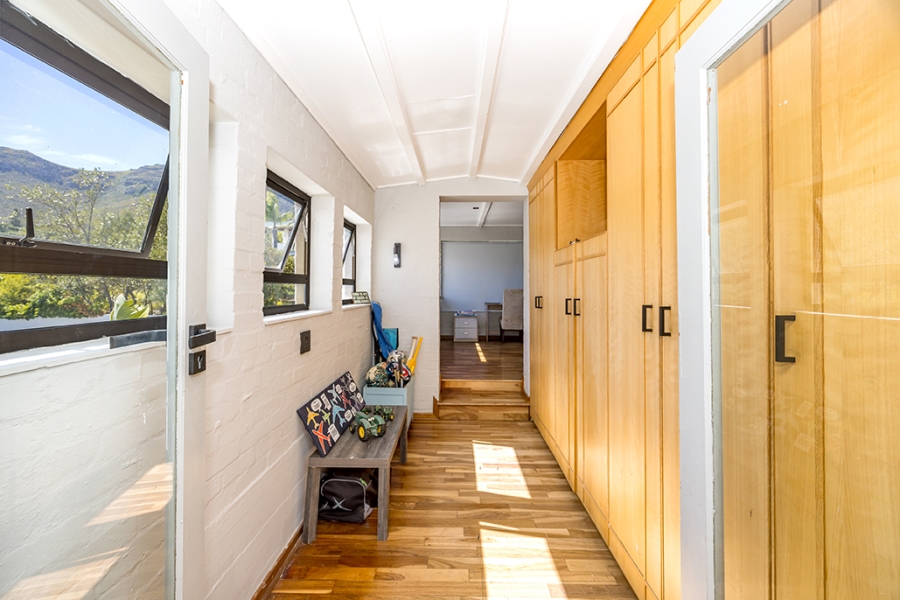 6 Bedroom Property for Sale in Brandwacht Western Cape